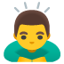 男生鞠躬
